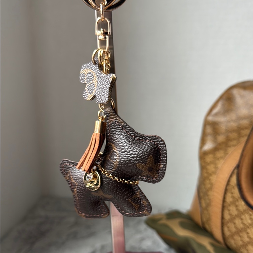 Brown Dog 🐕  Shaped Keychain
